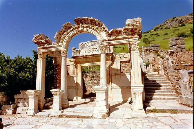 PRIVATE or GROUP: Ephesus Tour INCLUDE ENTRANCES for CRUISERS - Who Should Book This Tour?