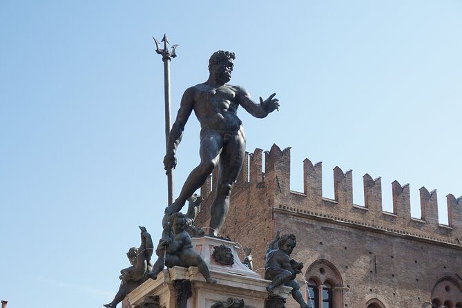 Private or semi-private tour of the historic center of Bologna - The Tour Experience