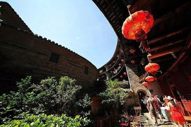 Private Overnight Tour to Visit Nanjing and Yongding Tulou Castles from Xiamen - Key Points