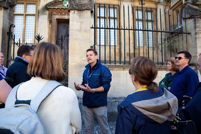 Private Oxford Walking Tour With University Alumni Guide - Why This Tour Works