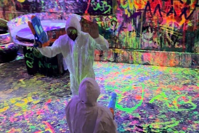 Private Paint Therapy Experience with Neon Lights - In-Depth Review of the Neon Paint Therapy Experience in Houston