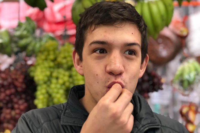 Private Paloquemao Market Tour: +20 Fruit & Treats Tasting  3h - What to Expect During the Tour