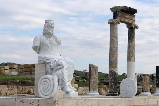 Private Pamukkale Day Tour from Istanbul by Plane - The Cleopatra Pools — A Unique Stop