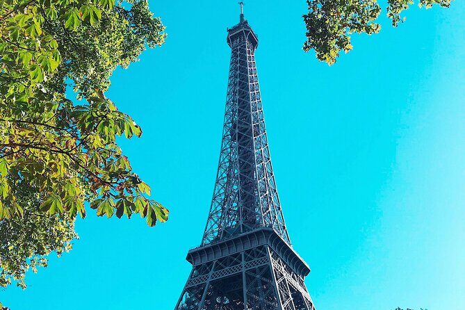 Private Paris City Tour (01 - 07 Pax) - Exploring the Details of the Private Paris City Tour