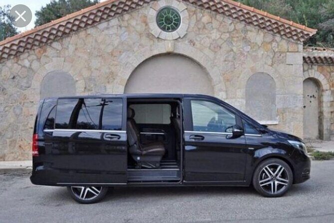 Private Paris Disneyland Transfers (01 - 07 Pax) - A Practical and Comfortable Way to Visit Disneyland Paris