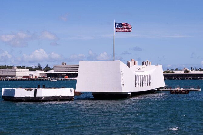 Private Pearl Harbor and Historic Honolulu Day Trip in Oahu - Key Points