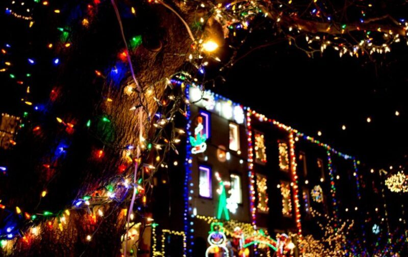 Private Philadelphia Holiday Lights Driving Tour - A Complete Look at the Philadelphia Holiday Lights Driving Tour