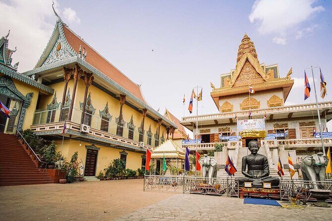 Private Phnom Penh Icons City Tour - Key Points