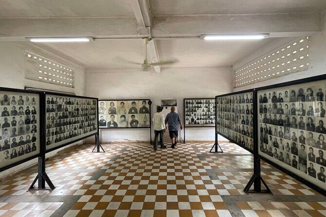 Private Phnom Penh Tour: Royal Palace & Killing Fields - The Guide and Transportation: Making It All Work