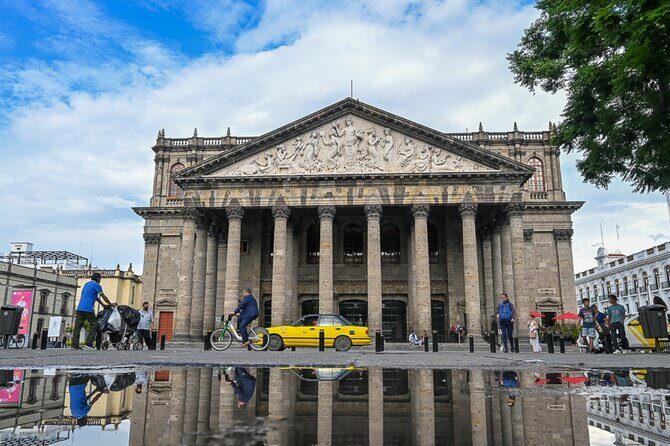 Private Photo Session in the City of Guadalajara - Who Would Love This Tour?