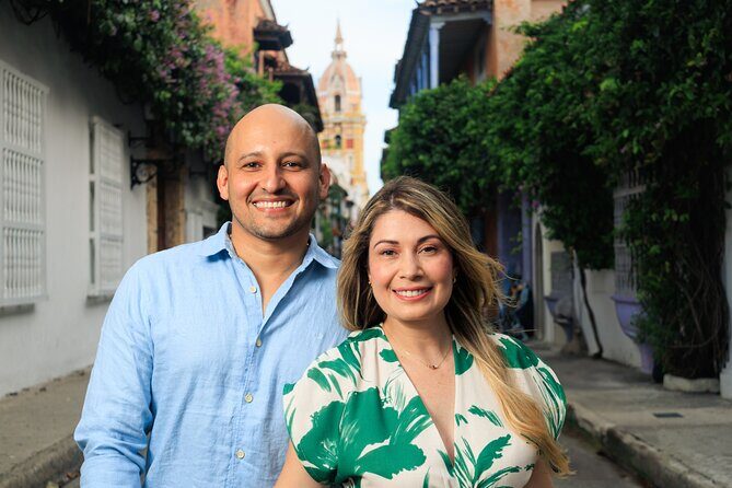 Private Photo Session through the Streets of Cartagena - Discovering Cartagena through the Lens