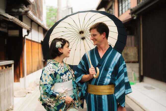 Private Photography Session Couple or Group in Kyoto Osaka Nara - A Personal Touch to Your Kyoto Visit: Private Photography Session in Kyoto, Osaka, and Nara