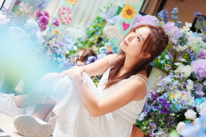 Private Photoshoot & Bangkok Cafe Hopping with Local Buddy - Key Points