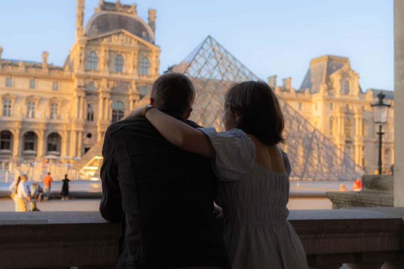 Private Photoshoot Louvre Museum Exterior - FAQ