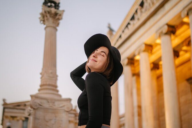 Private Photowalk in Athens: Acropolis and Old Town Photoshoot - The Location and Meeting Point