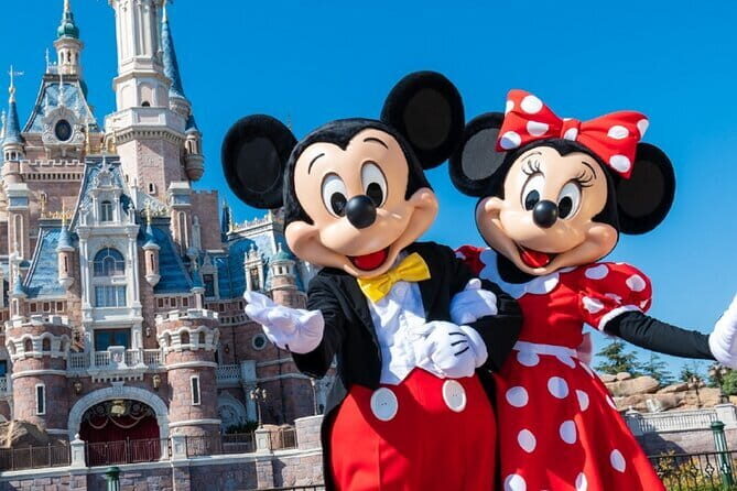 Private pick-up&drop-off to Shanghai DisneyLand and City Hotel - A Deep Dive into the Private Transfer Experience