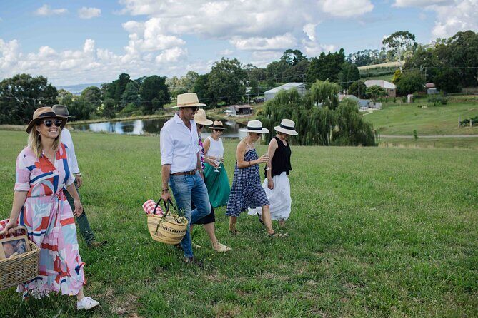Private Picnic Lunch Experience in Orange with Wine - Frequently Asked Questions
