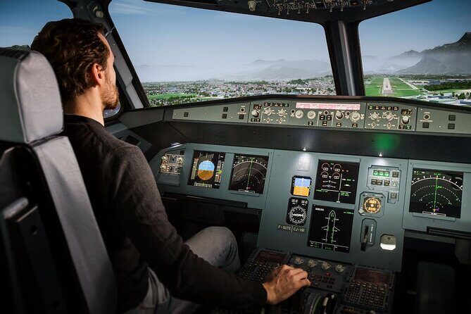 Private Pilotage of a Flight Simulator in Paris - A Closer Look at the Flight Simulator Experience in Paris