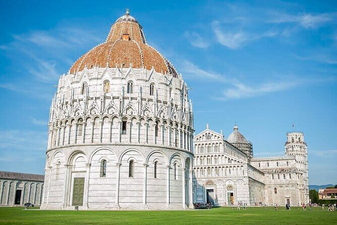Private Pisa and Lucca Half Day Tour from Florence - Discovering Pisa and Lucca: A Detailed Review