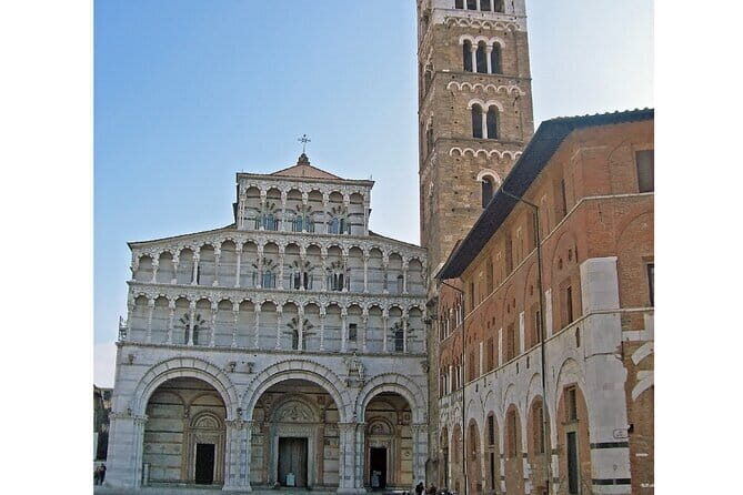 Private Pisa and Lucca Tour from Florence with Transportation - FAQ
