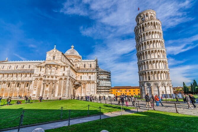 Private Pisa and Lucca Wine Tour from Florence - The Sum Up