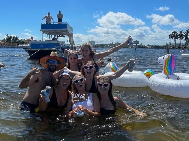 Private Pontoon Boat w/ Captain, Private up to 12ppl - Summary: Who Should Consider This Tour?