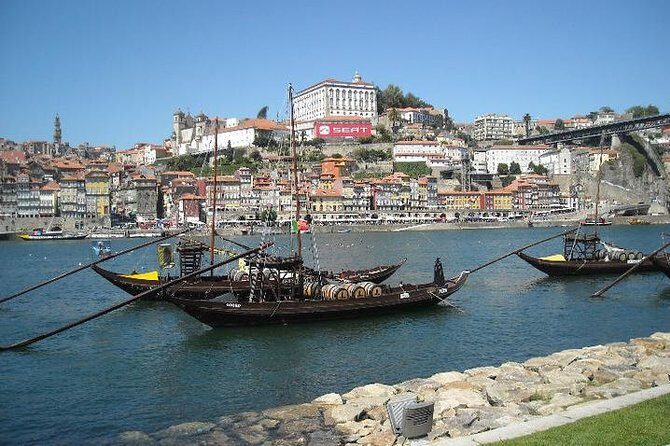 Private Porto from Lisbon with Portuguese lunch and Porto wine tasting - Discover Porto on a Private Day Trip from Lisbon