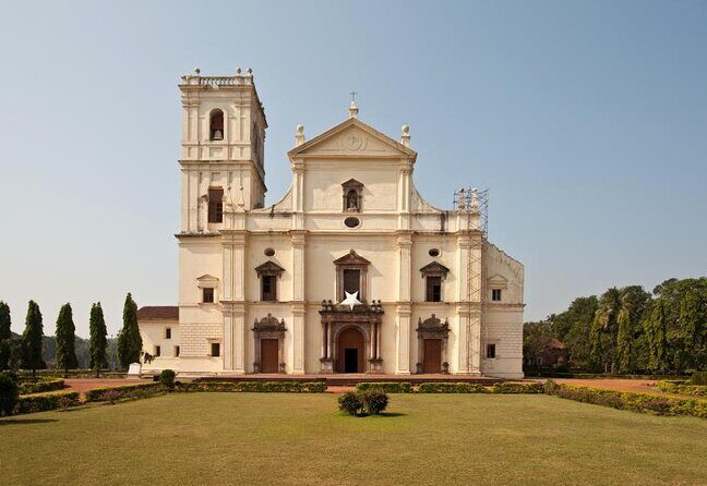 Private Portuguese Heritage Tour: Se Cathedral, Basilica of Bom Jesus and Dona Paula Beach in Goa - The Sum Up