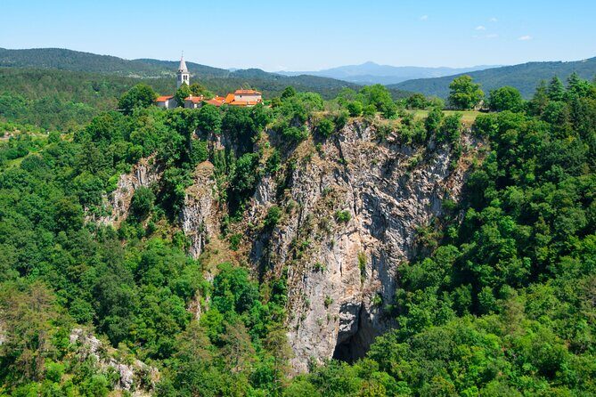 Private Postojna Cave & Predjama Castle Tour from Ljubljana - Practical Tips for Travelers