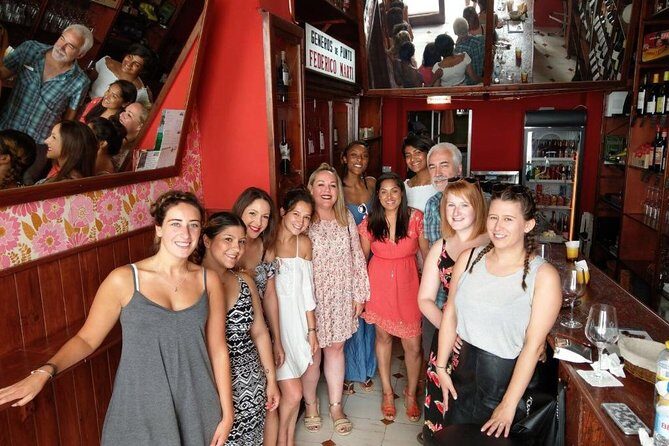 Private premium wine tasting with snacks in Valencia's old town - The Location and Atmosphere