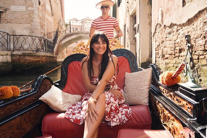 Private Professional Photoshoot in Venice - Who Will Love This Experience?