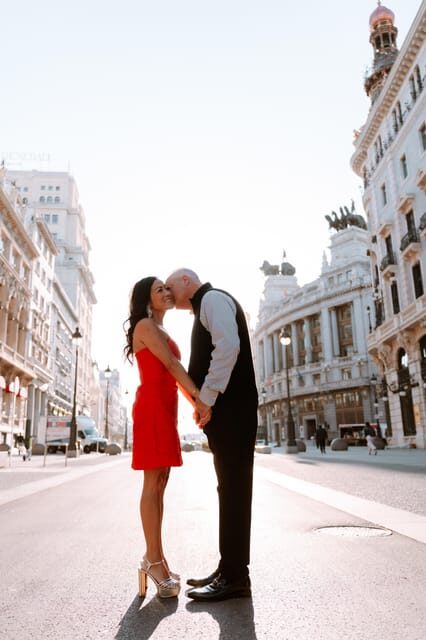 Private Professional Vacation Photoshoot in Madrid - What the Photoshoot Includes