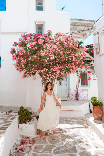 Private Professional Vacation Photoshoot in Paros - FAQ
