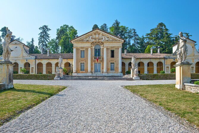 Private Prosecco Wine, Charming villages and Palladian Villa Day Tour - An In-Depth Review of the Veneto Hill Towns & Palladian Villa Day Tour