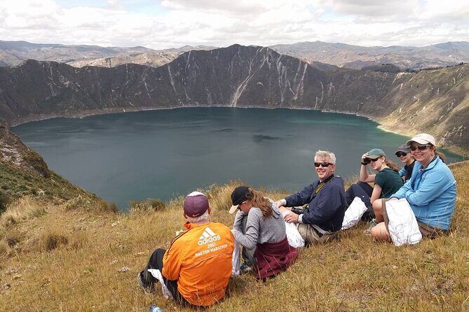 Private Quilotoa Lagoon Full-Day Tour from Quito - Key Points