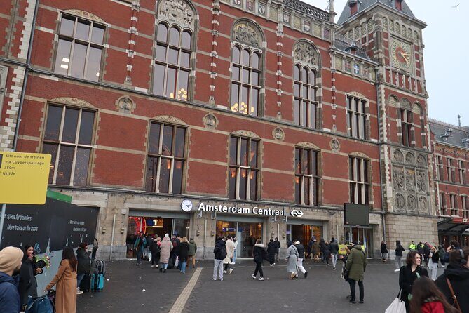 Private red light district & coffeeshop tour with a local - FAQ