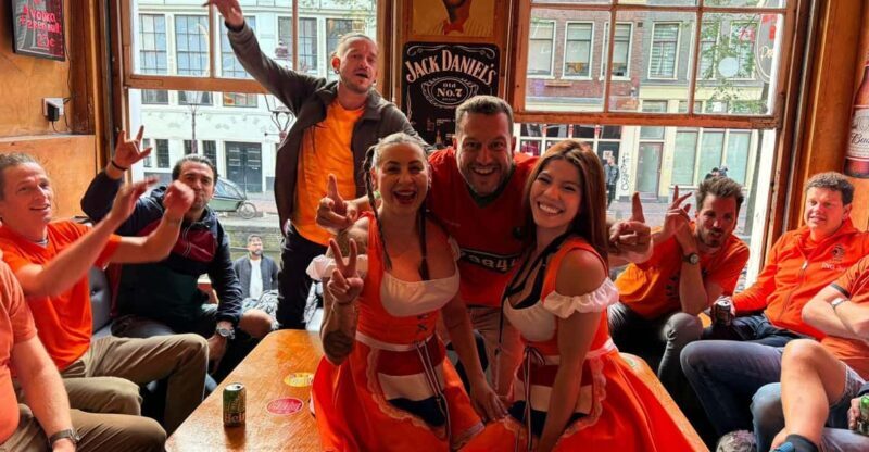 Private Red Light Tour City Center with Beer Maid Guide - A Closer Look at the Experience