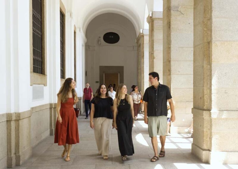 Private Reina Sofía Tour with Pickup & Drinks on a Terrace - Who Should Consider This Tour?