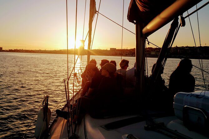 Private Relaxing Sunset Tour along the Tagus River - Exploring the Details: What to Expect on the Sunset Tour