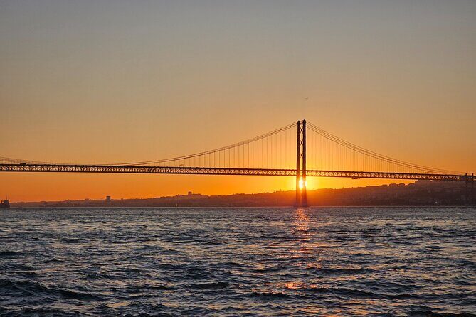 Private Relaxing Sunset Tour along the Tagus River - FAQ