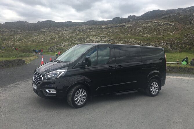 Private Reykjavík Round Trip Airport Transfer - Key Points