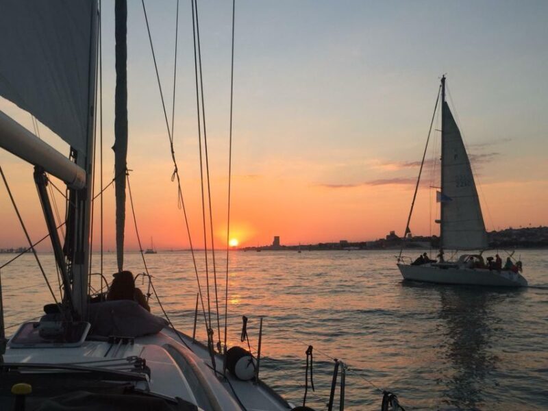 Private Romantic cruise with sparkling wine- 2-Hour- Lisbon - FAQ