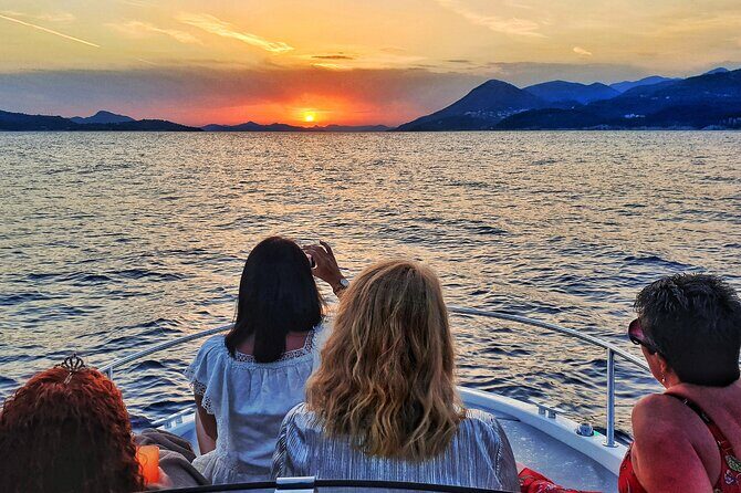 Private romantic Sunset tour - Key Points