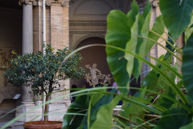Private Rome Tour with De-lux Car: Sistine Chapel, Trevi, Pantheon, & more - A Deep Dive into the Rome Private Tour Experience