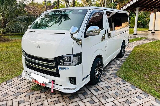 Private Round Tour in Sri Lanka with Vehicle - Key Points