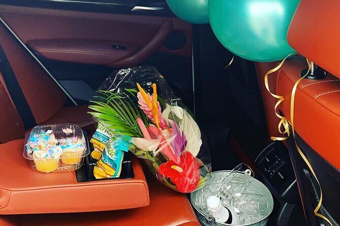 Private Round Trip Airport (UVF) Transfer: Luxury SUV - FAQ