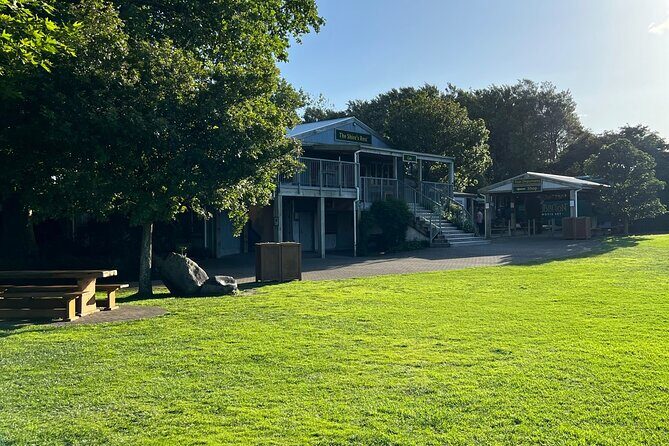 Private Round Trip Transport To Hobbiton From Auckland - Authenticity and Genuine Service