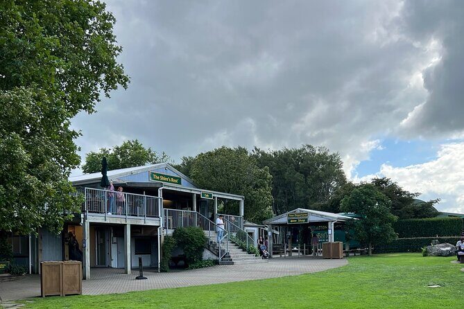 Private Round Trip Transport To Hobbiton From Auckland - Price and Value Considerations