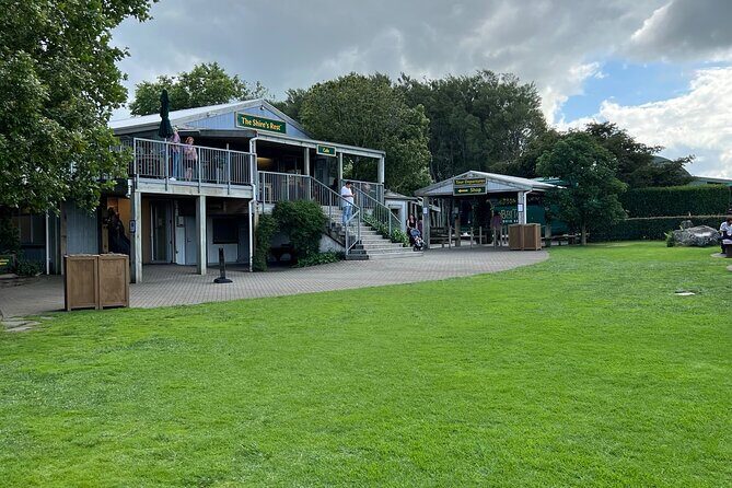 Private Round Trip Transport To Hobbiton From Auckland - Who Would Love This Tour?