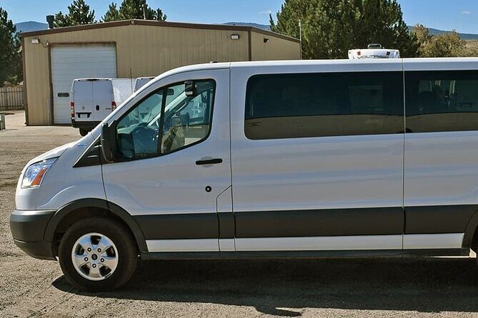 Private Roundtrip Minibus Transfer to Cable Beach - Key Points